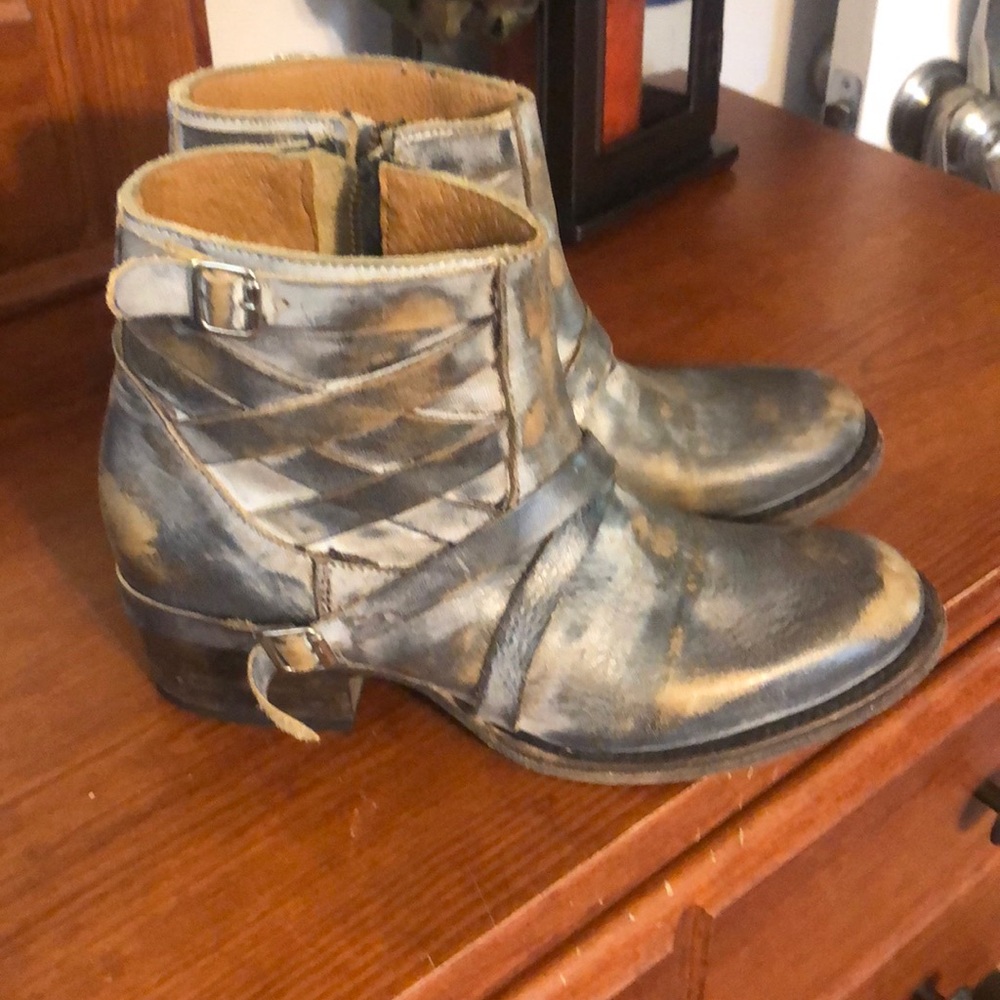 Freebird Sami Distressed